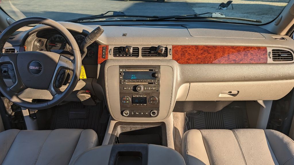 2010 GMC Yukon Image 16