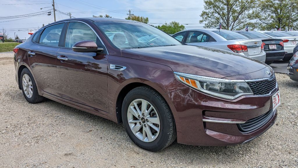2016 Kia Optima Image 1