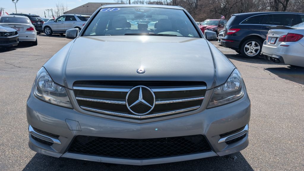 2014 Mercedes-Benz C-Class Image 2