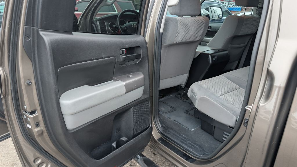 2013 Toyota Tundra Image 8