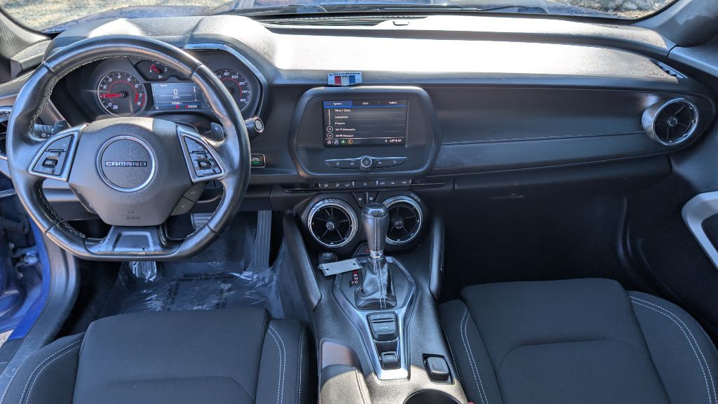 2020 Chevrolet Camaro Image 11