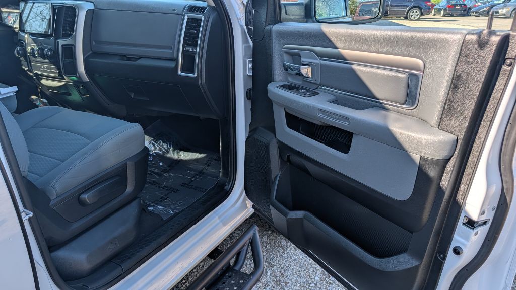 2020 RAM 1500 Image 9