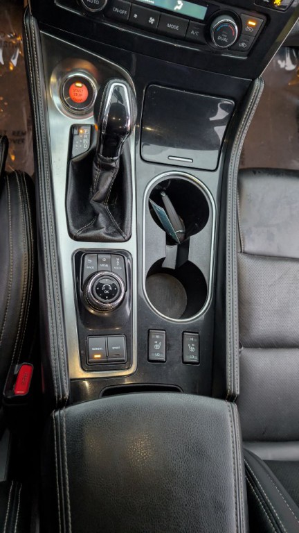 2018 Nissan Maxima Image 17