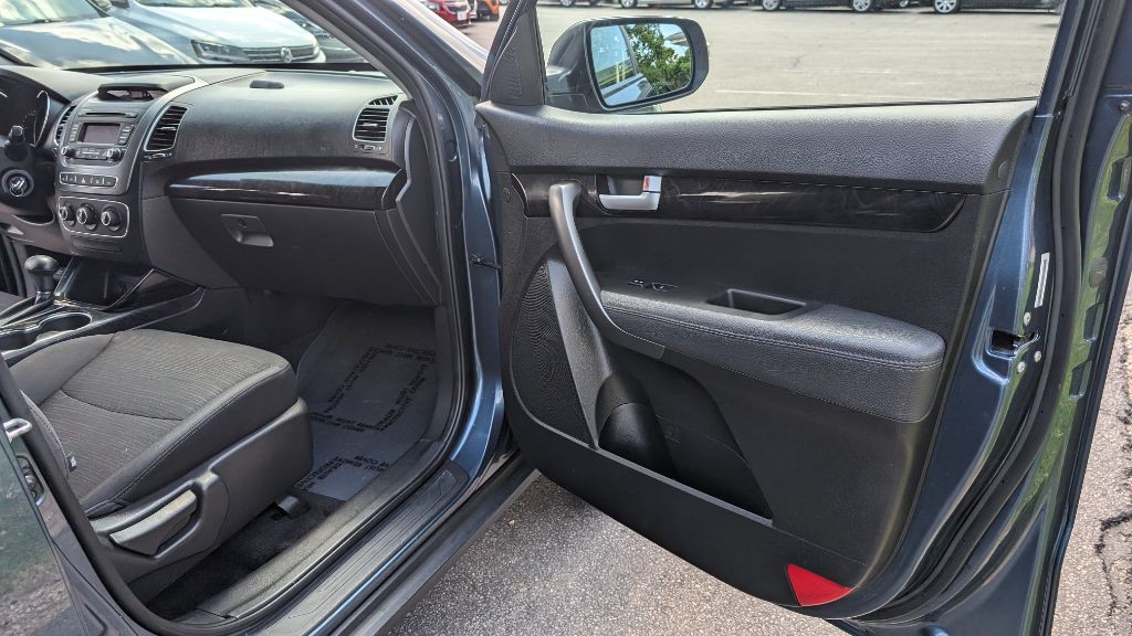 2015 Kia Sorento Image 10