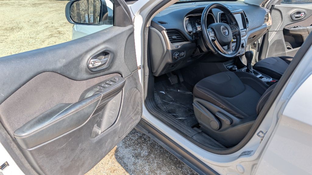 2015 Jeep Cherokee Image 7