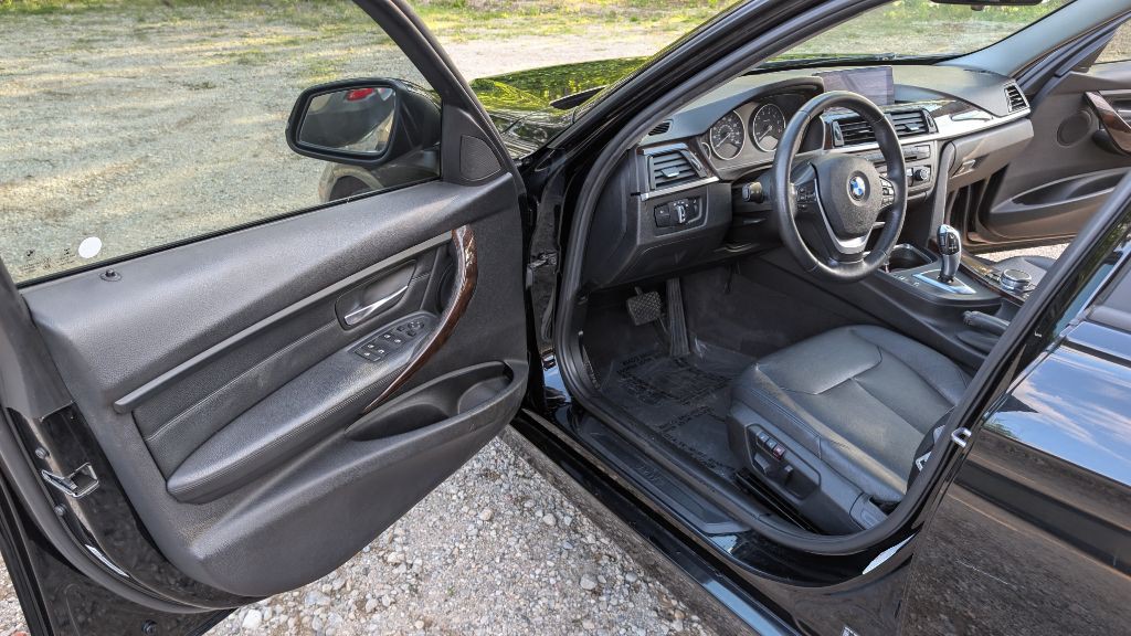 2015 BMW 3 Series Image 7