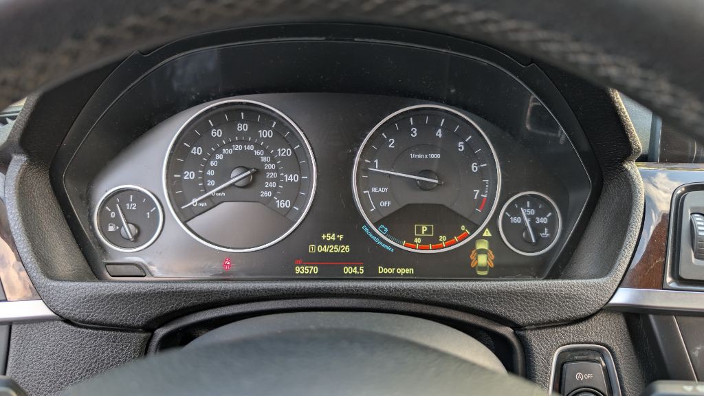 2015 BMW 3 Series Image 16