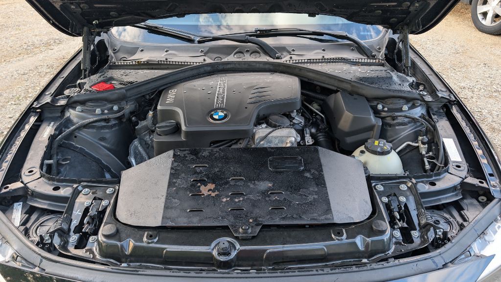 2015 BMW 3 Series Image 20