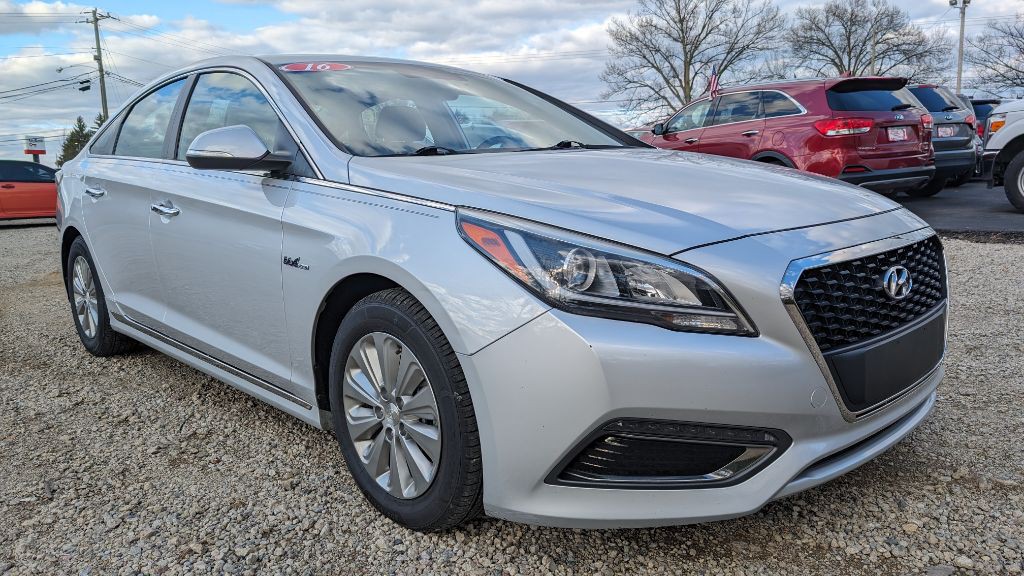 2016 Hyundai Sonata Image 1