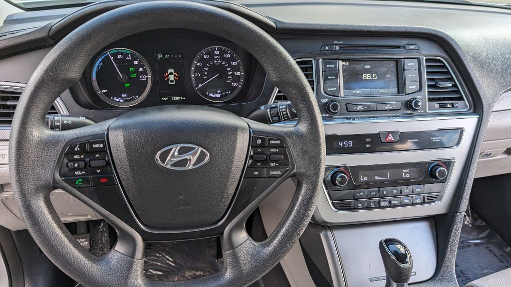 2016 Hyundai Sonata Image 15