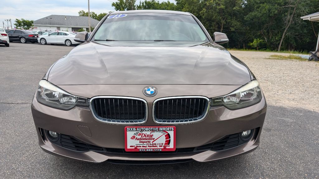 2013 BMW 3 Series Image 2