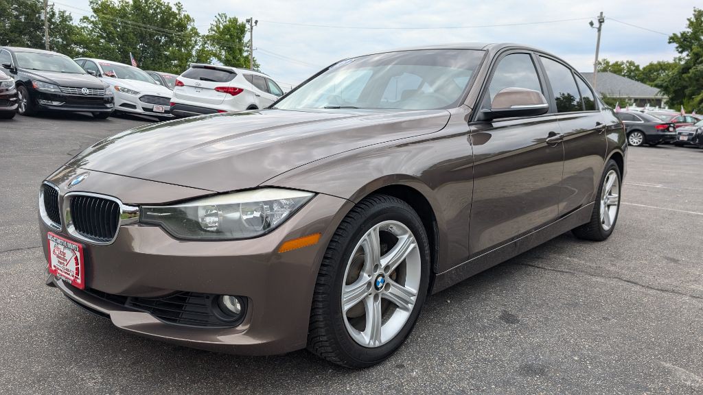 2013 BMW 3 Series Image 3