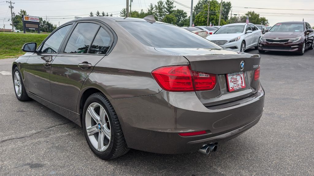 2013 BMW 3 Series Image 5