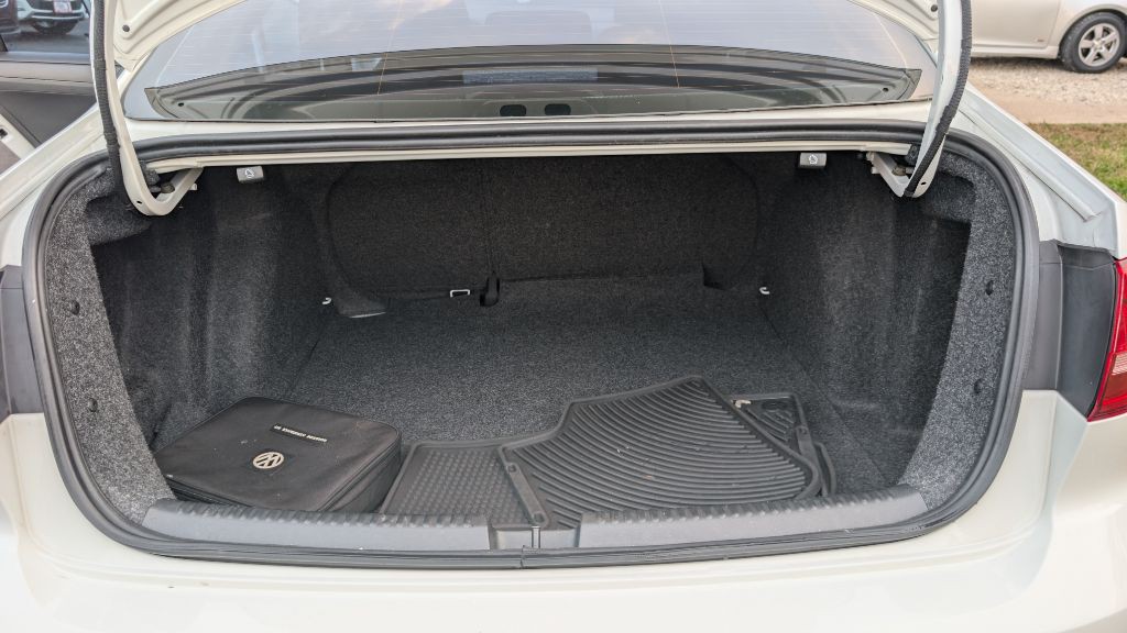 2015 Volkswagen Jetta Image 19