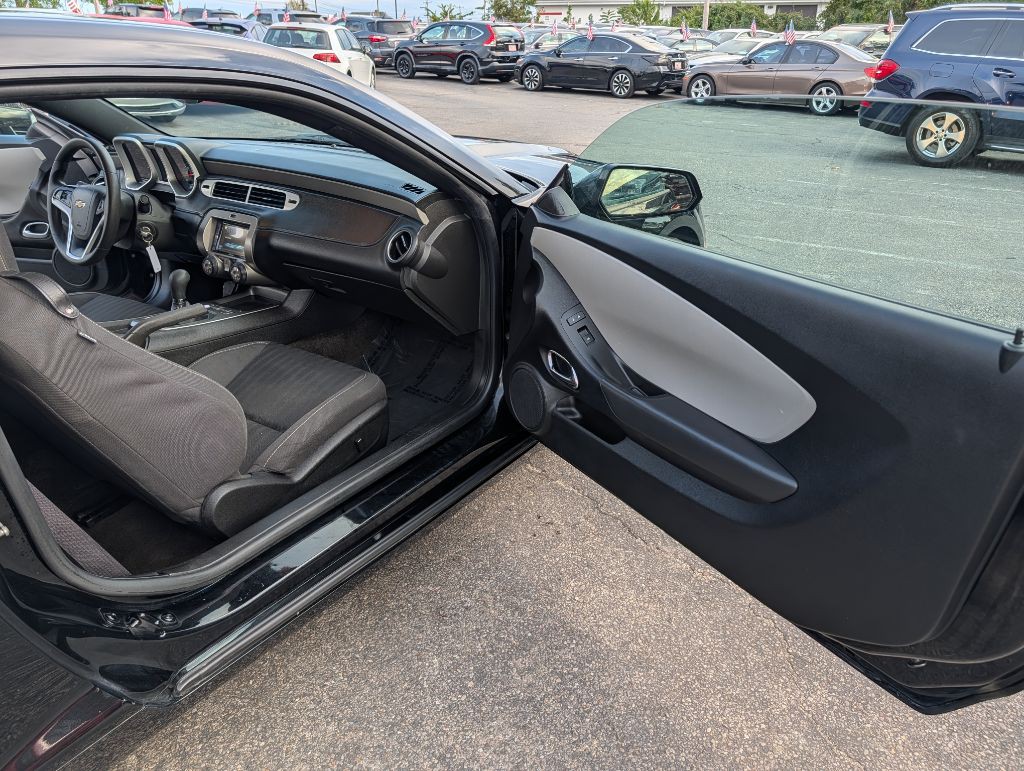 2013 Chevrolet Camaro Image 8