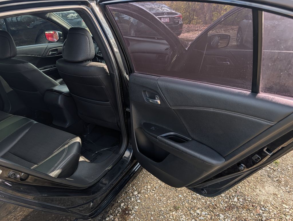 2017 Honda Accord Image 7