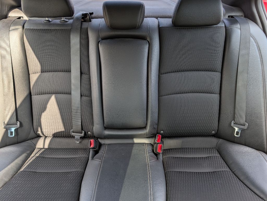 2017 Honda Accord Image 9