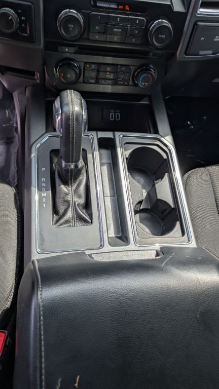 2016 Ford F-150 Image 18