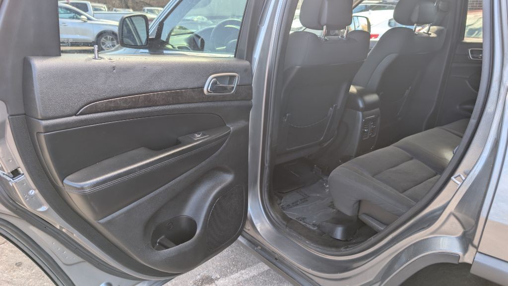2012 Jeep Grand Cherokee Image 9
