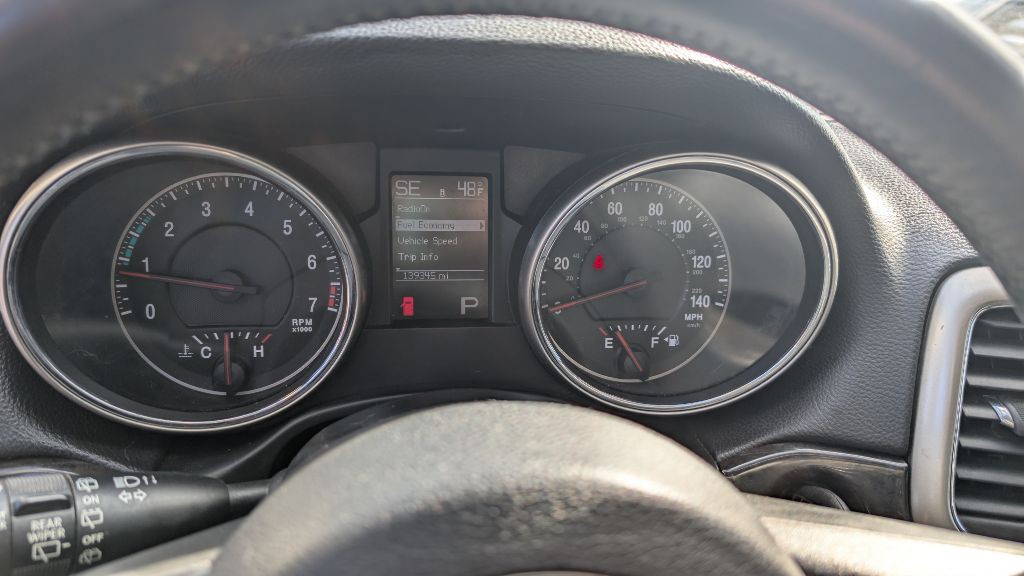 2012 Jeep Grand Cherokee Image 17