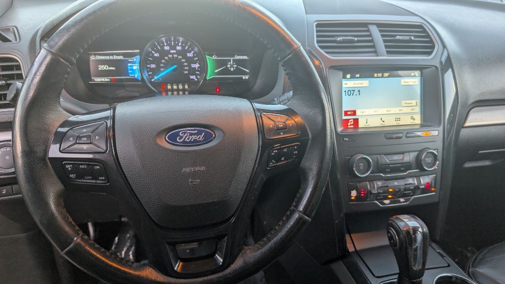 2018 Ford Explorer Image 17