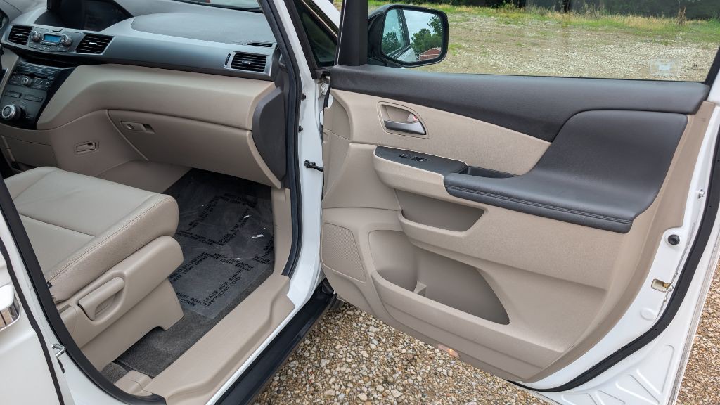 2012 Honda Odyssey Image 9