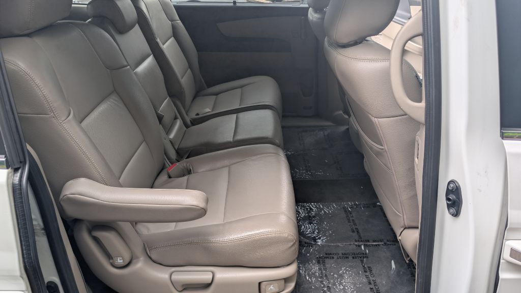2012 Honda Odyssey Image 10