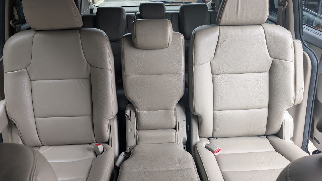 2012 Honda Odyssey Image 11