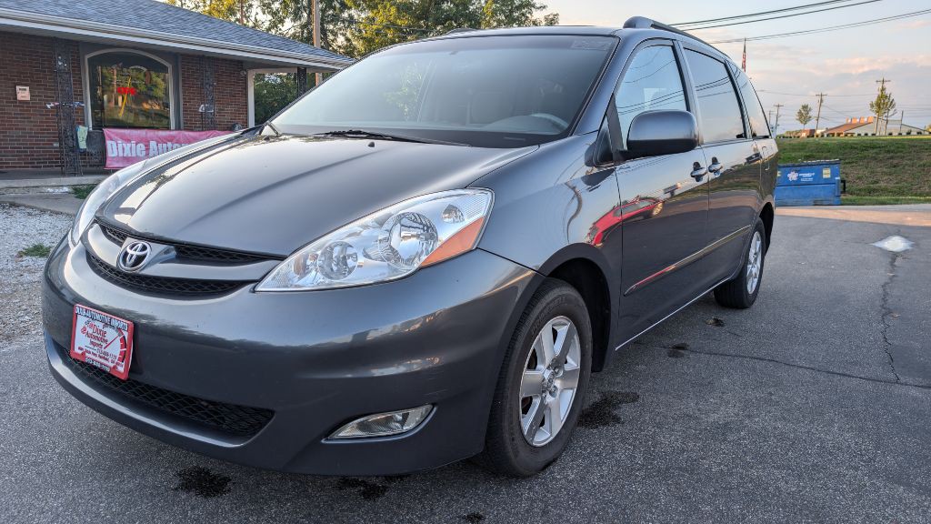 2007 Toyota Sienna Image 3