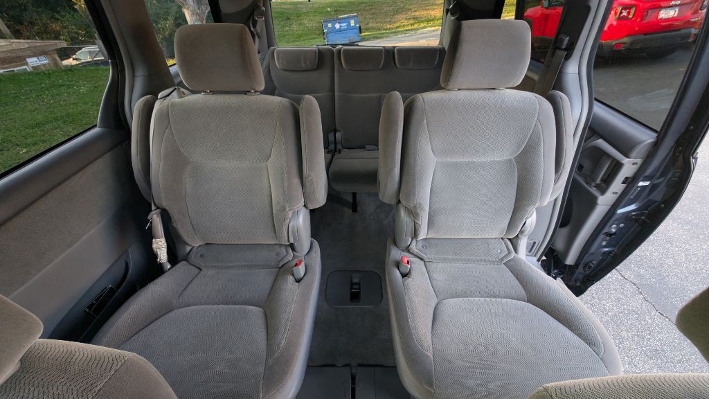 2007 Toyota Sienna Image 12