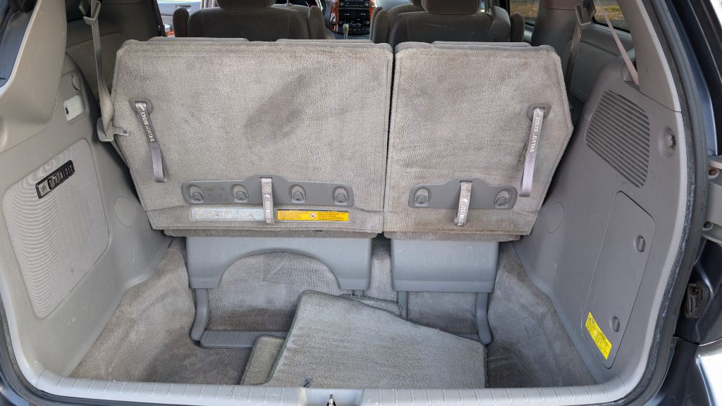 2007 Toyota Sienna Image 18