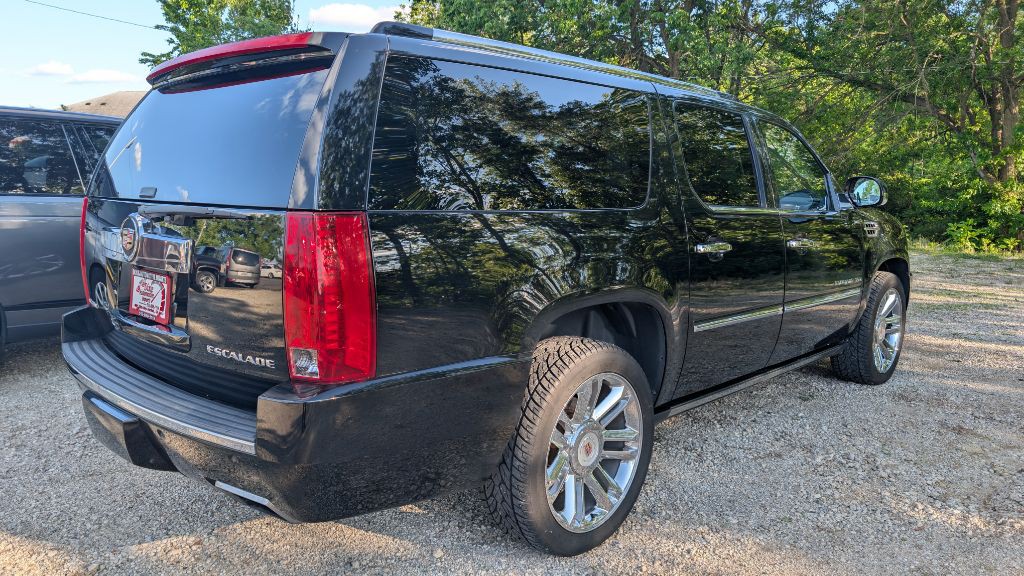 2014 Cadillac Escalade Image 6