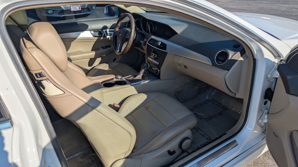2013 Mercedes-Benz C-Class Image 11