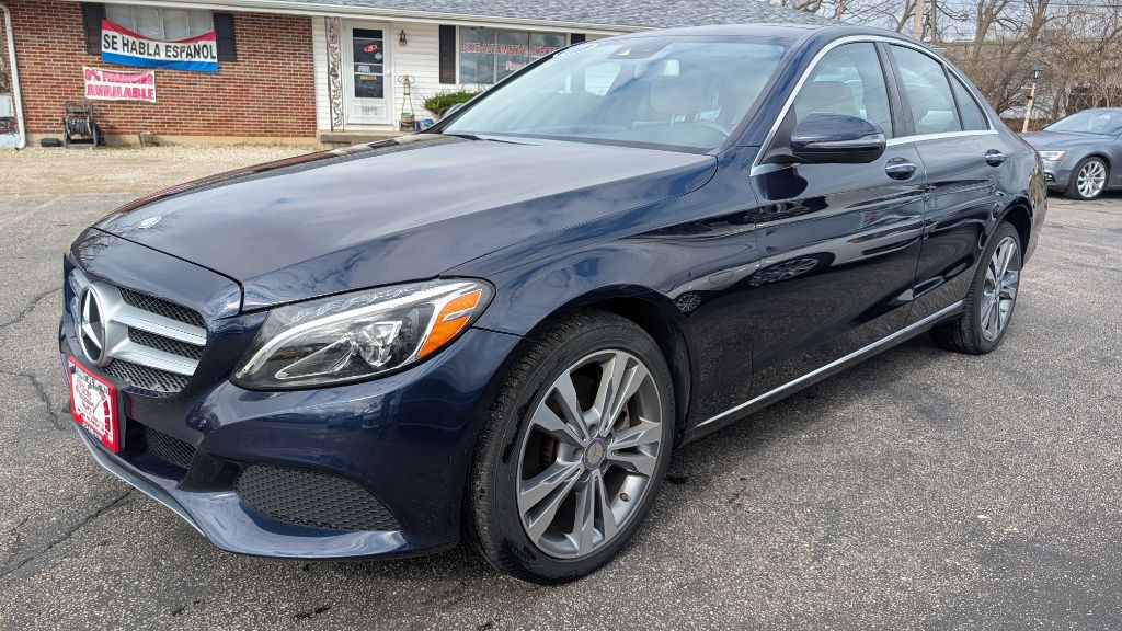 2017 Mercedes-Benz C-Class Image 3