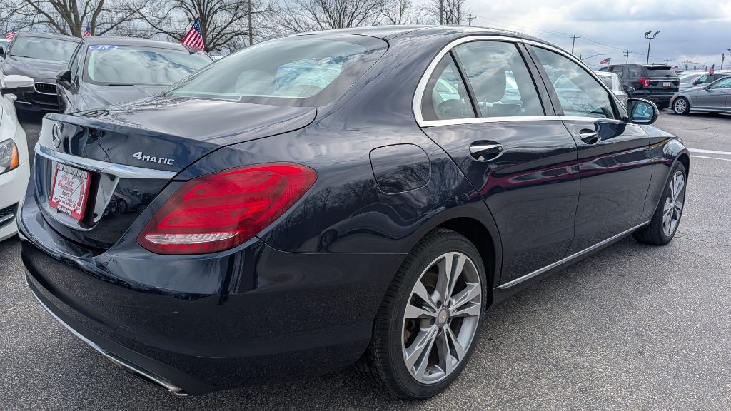 2017 Mercedes-Benz C-Class Image 4
