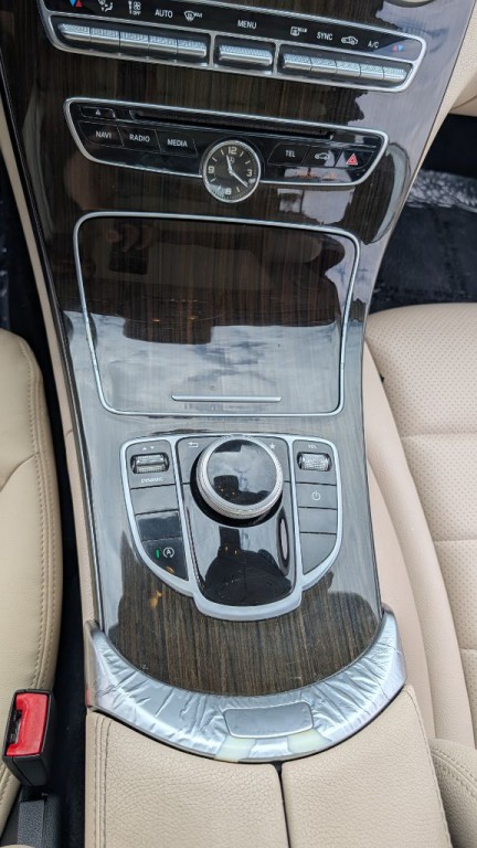 2017 Mercedes-Benz C-Class Image 13