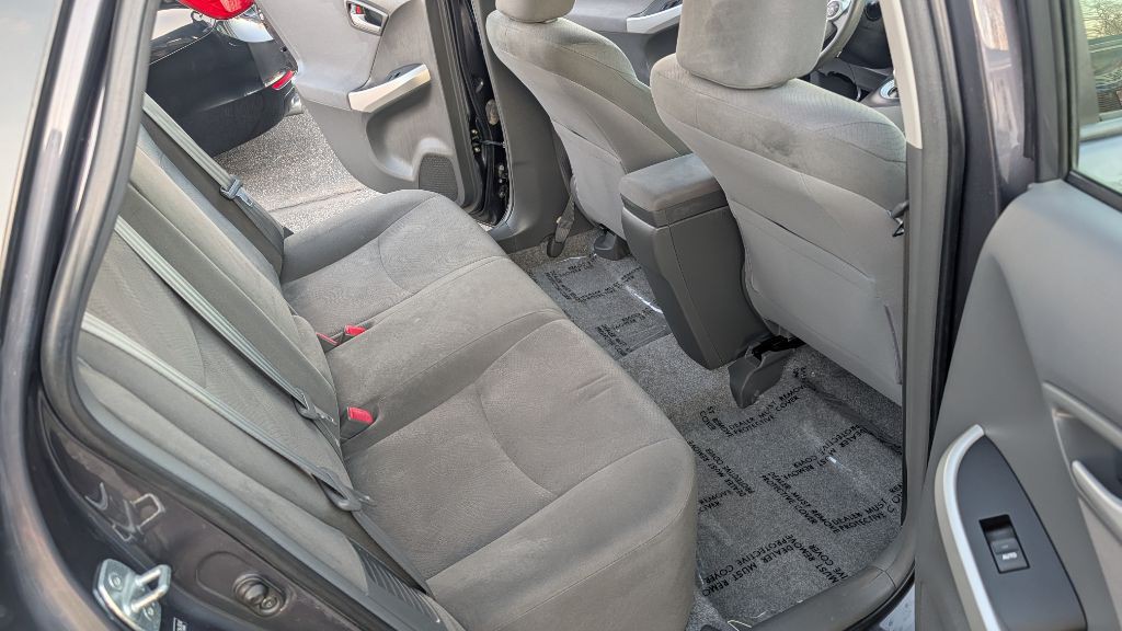 2011 Toyota Prius Image 11