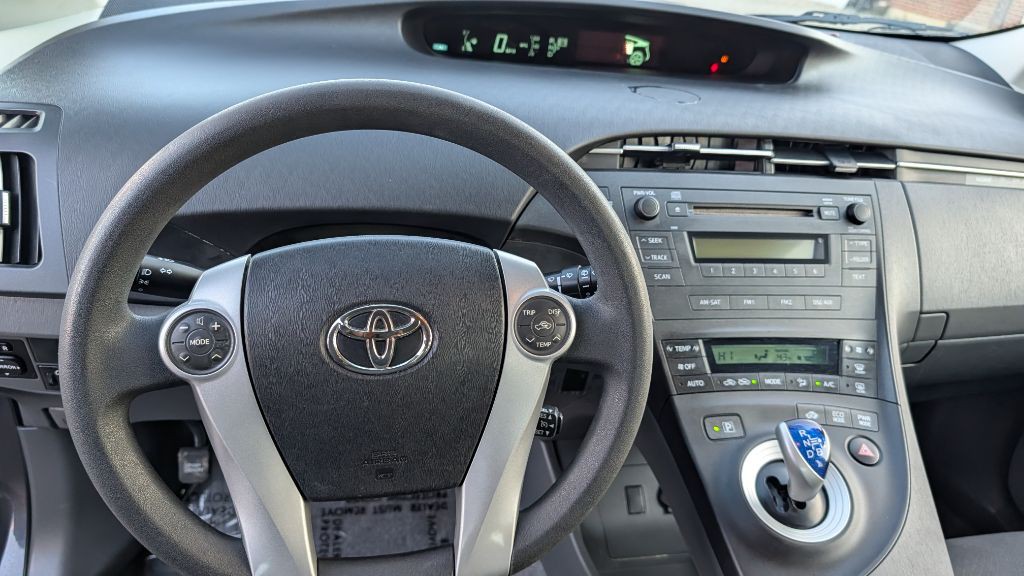 2011 Toyota Prius Image 15