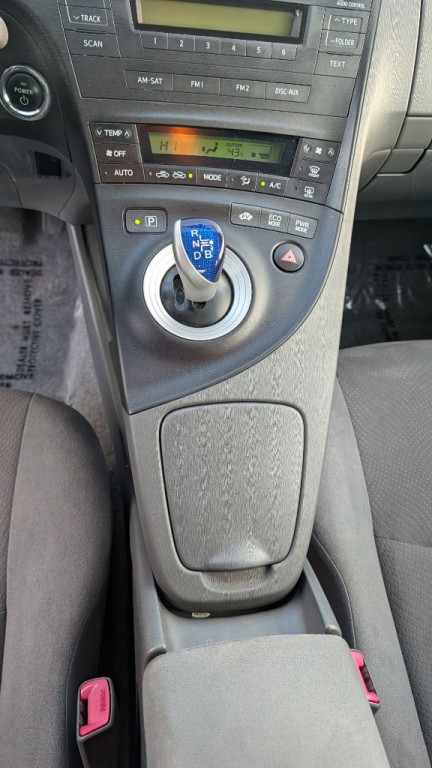 2011 Toyota Prius Image 17