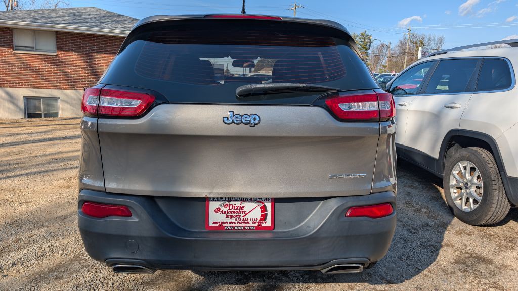 2017 Jeep Cherokee Image 5