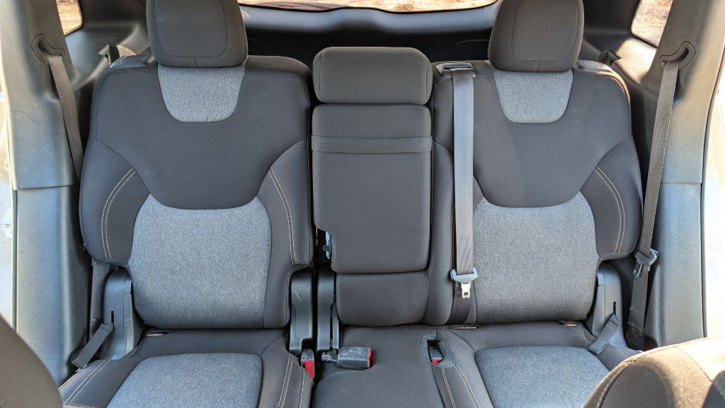 2017 Jeep Cherokee Image 12