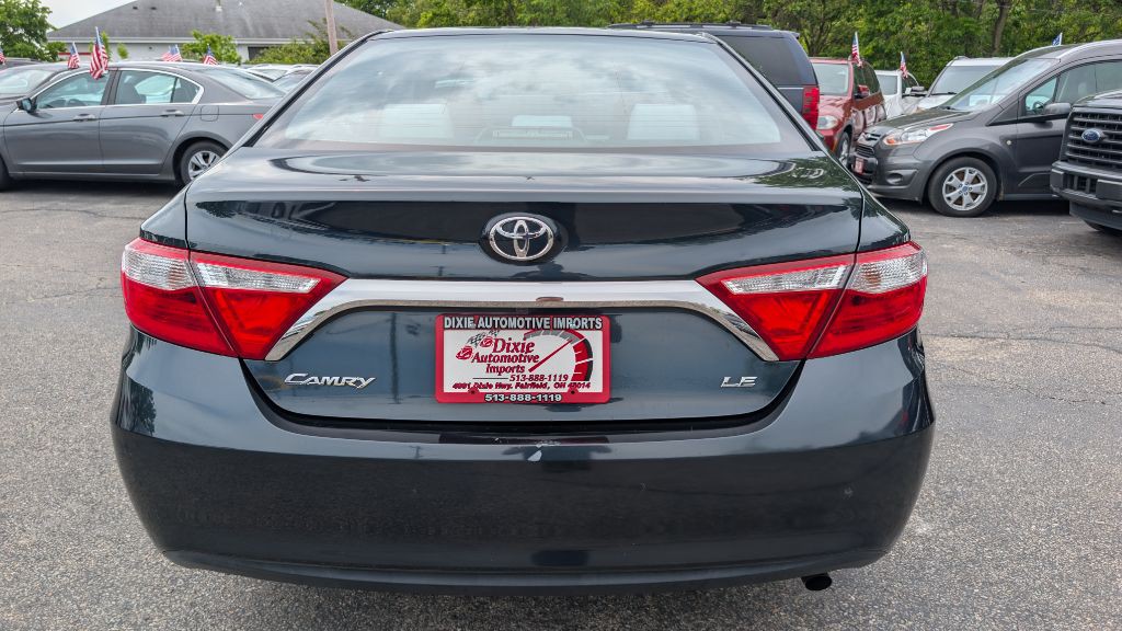 2016 Toyota Camry Image 5