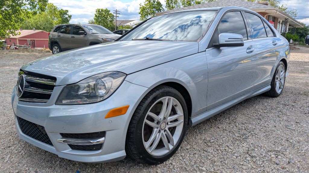 2014 Mercedes-Benz C-Class Image 3