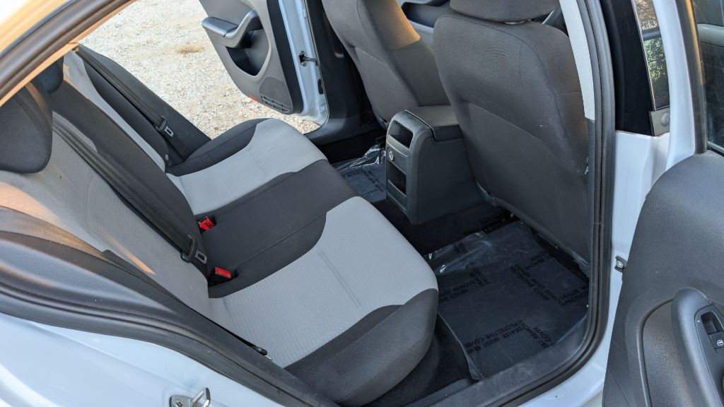 2017 Volkswagen Jetta Image 12