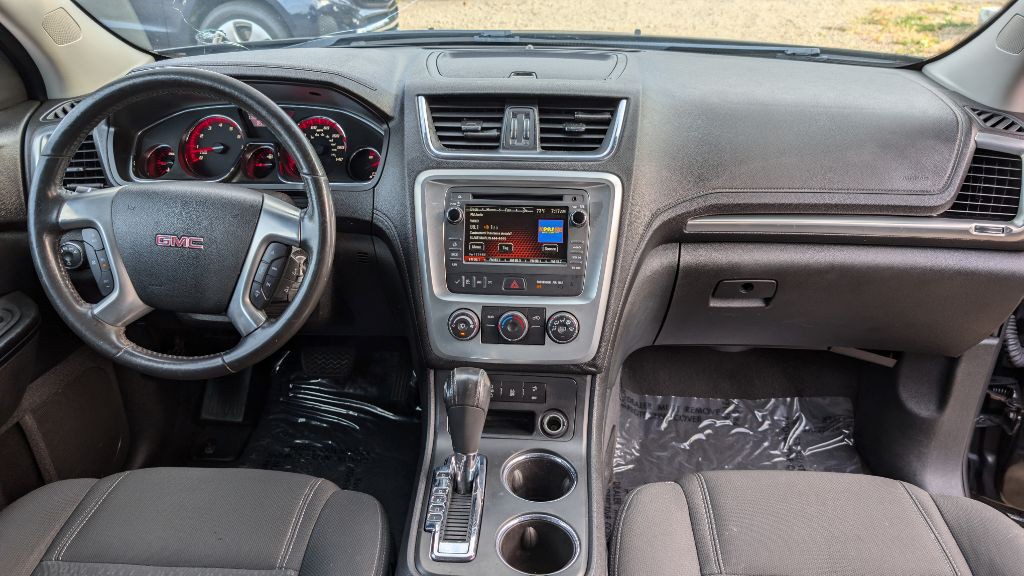 2013 GMC Acadia Image 16