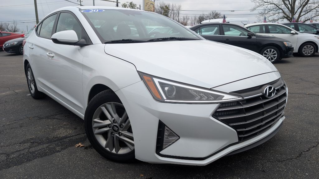 2020 Hyundai Elantra Image 1
