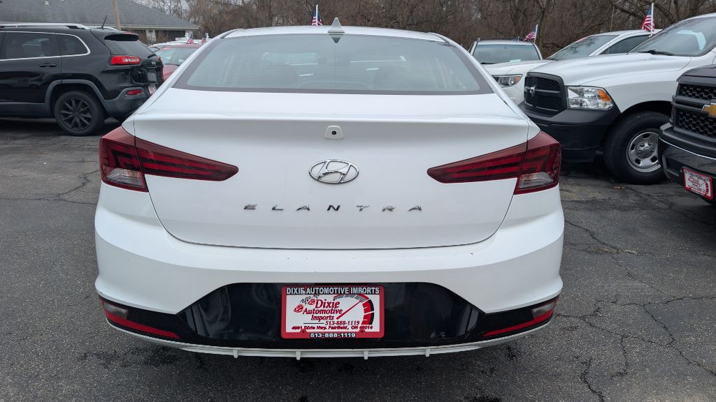 2020 Hyundai Elantra Image 5
