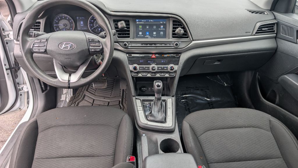 2020 Hyundai Elantra Image 13