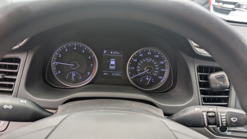 2020 Hyundai Elantra Image 15