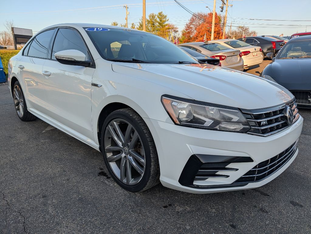 2018 Volkswagen Passat Image 4